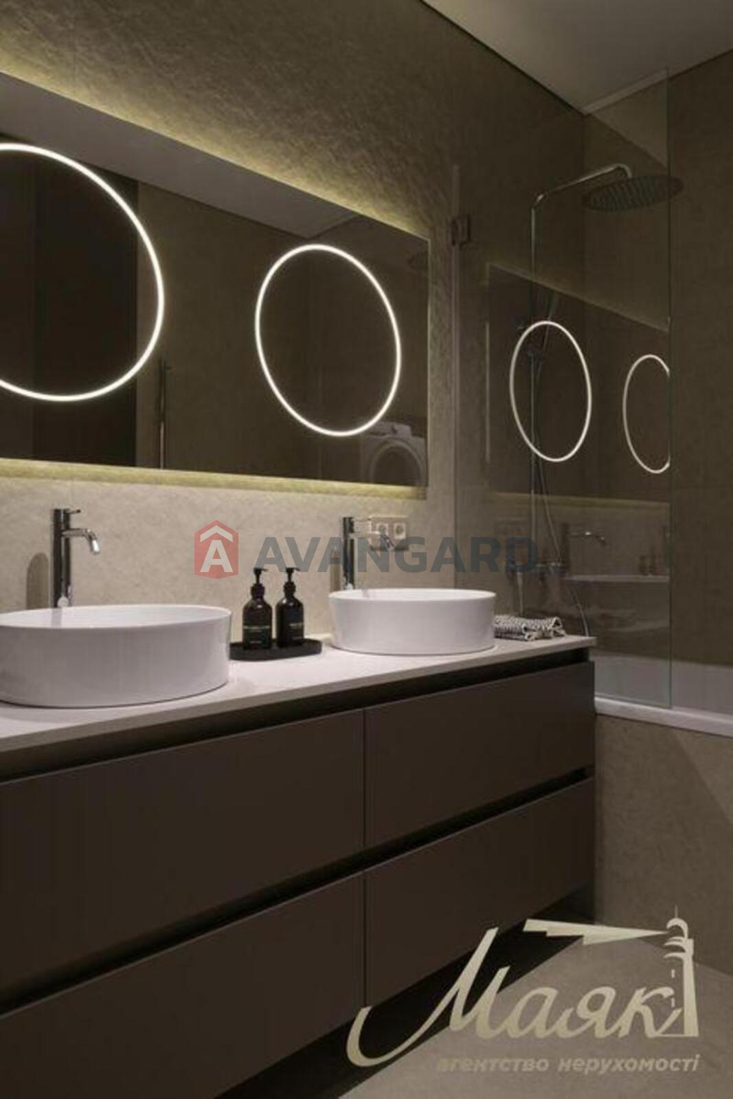 1 ��. ��������, 68/-/20 ��. �., 12/24 ������ ���� 3