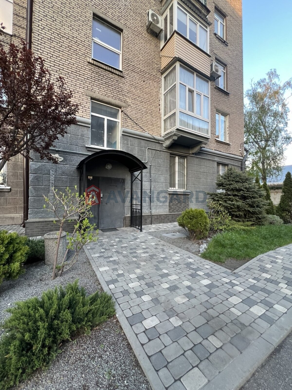 2 ��. ��������, 50/30/7 ��. �., 2/5 ������ ���� 23