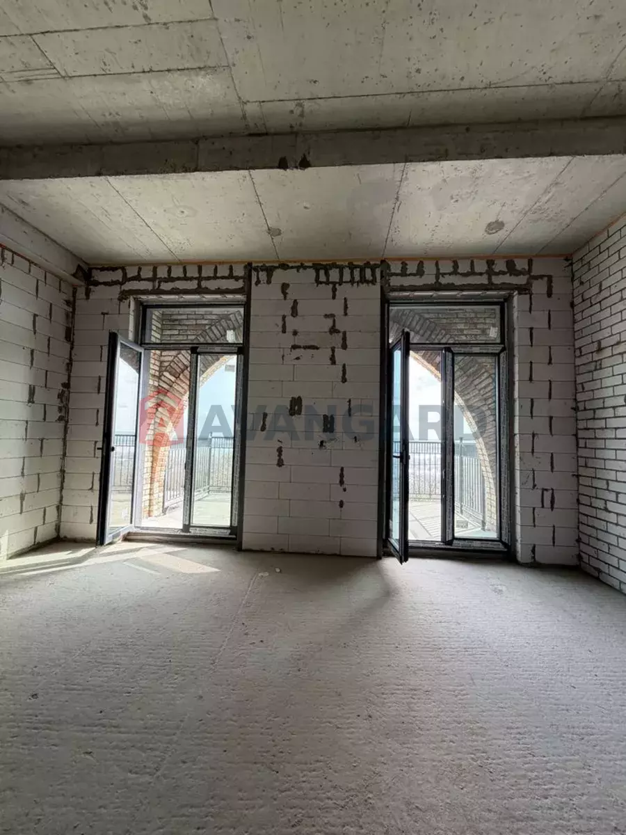 3 ��. ��������, 97/-/20 ��. �., 7/8 ������ ���� 15