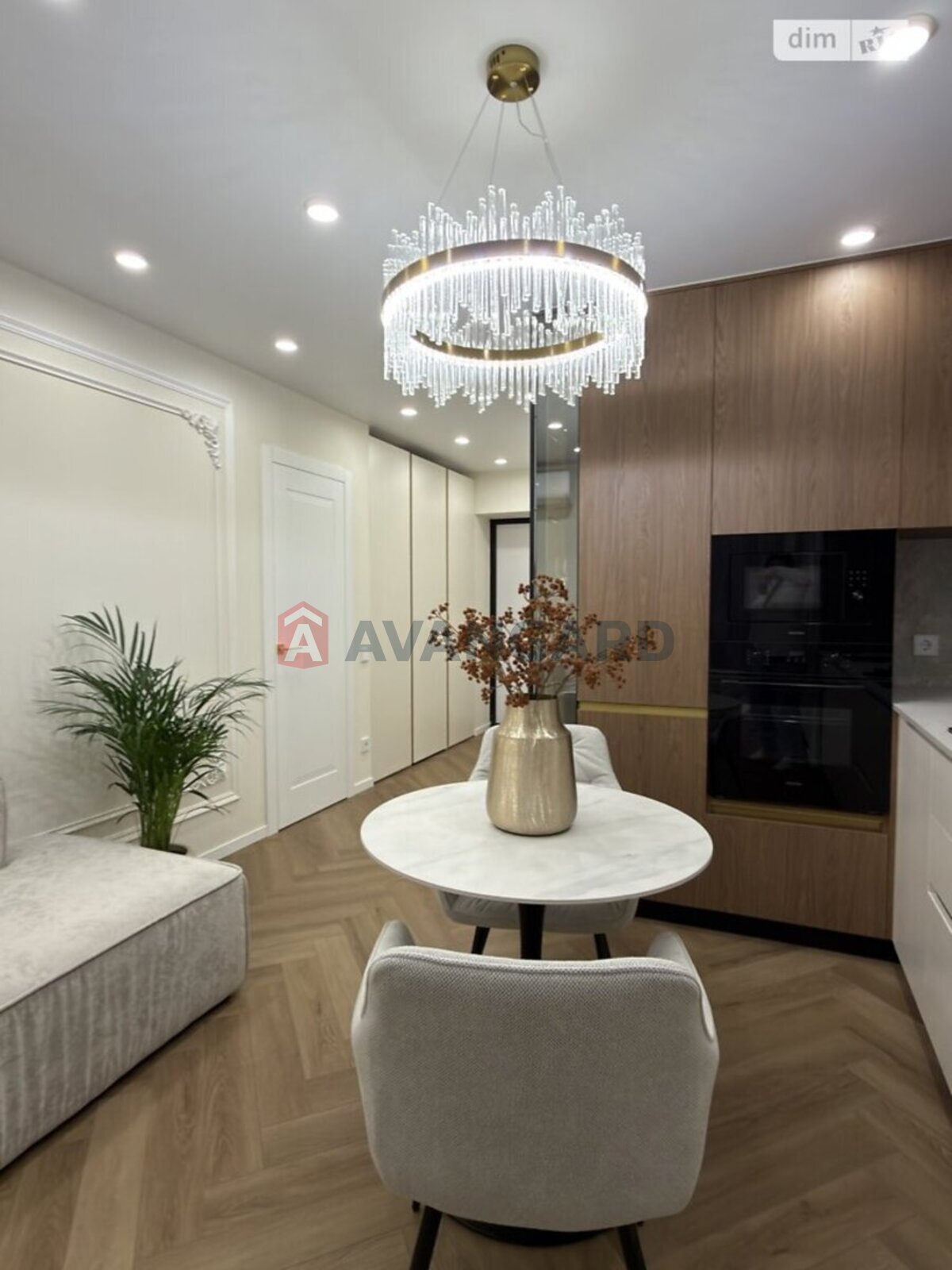 1 ����. ��������, 48/-/8 ��. �., 5/12 ���� ���� 5