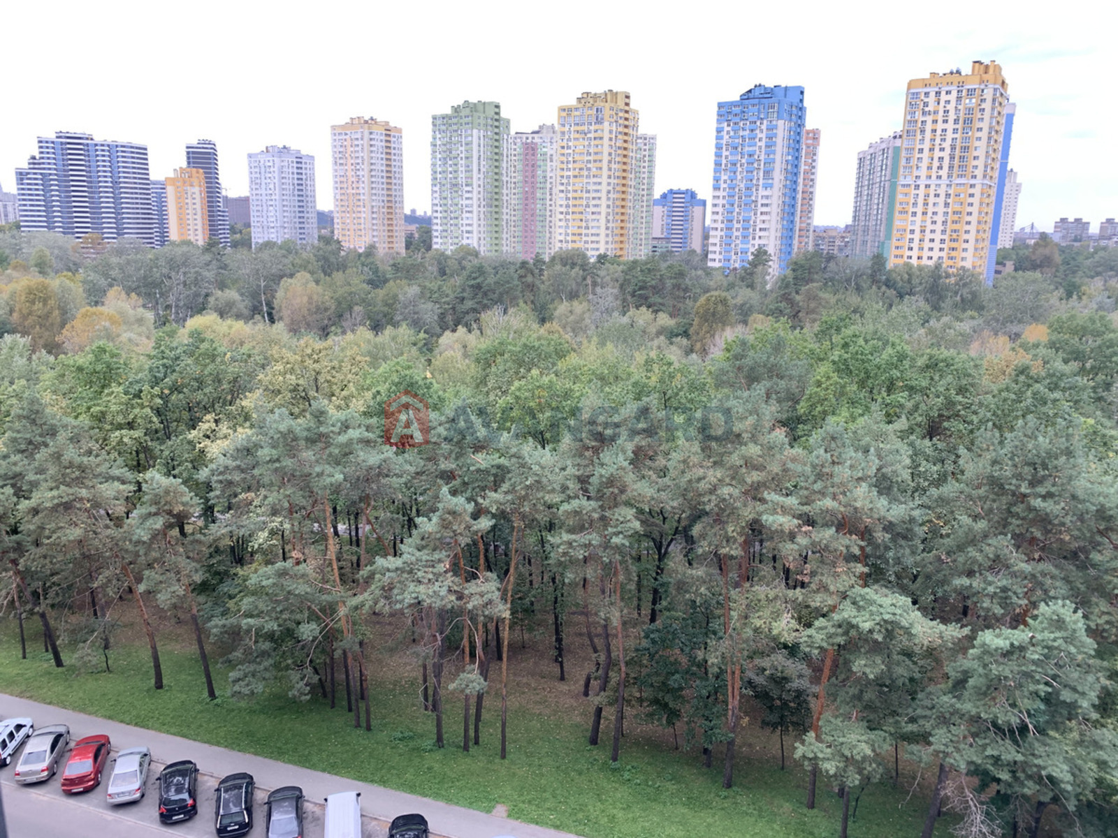 2 ����. ��������, 77/33/25 ��. �., 10/26 ���� ���� 8