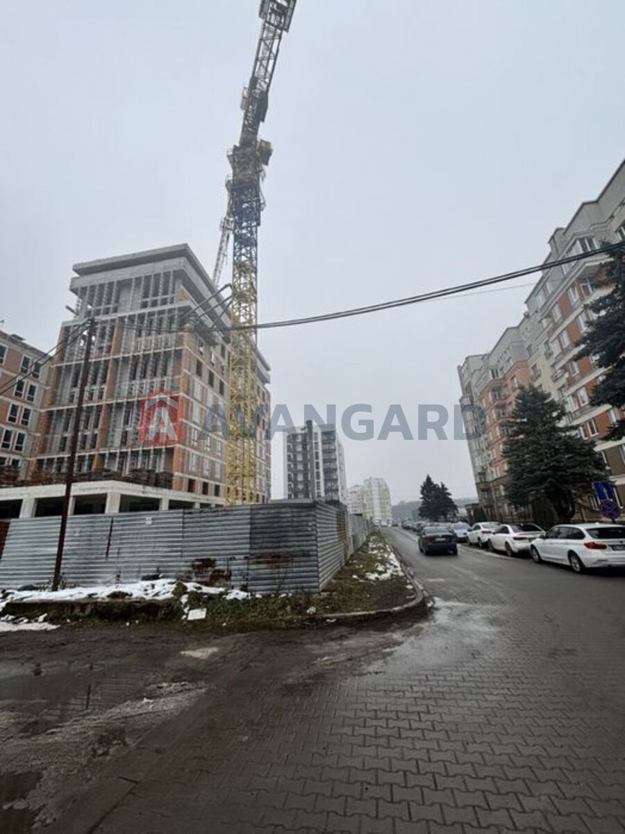 2 ��. ��������, 81/-/27 ��. �., 4/11 ������ ���� 4