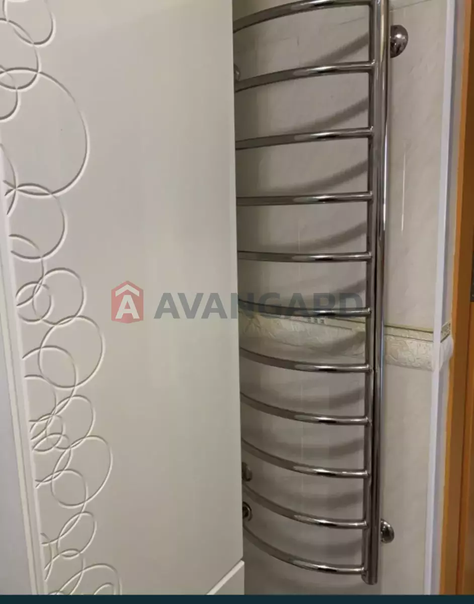 3 ����. ��������, 94/37/36 ��. �., 10/10 ���� ���� 8