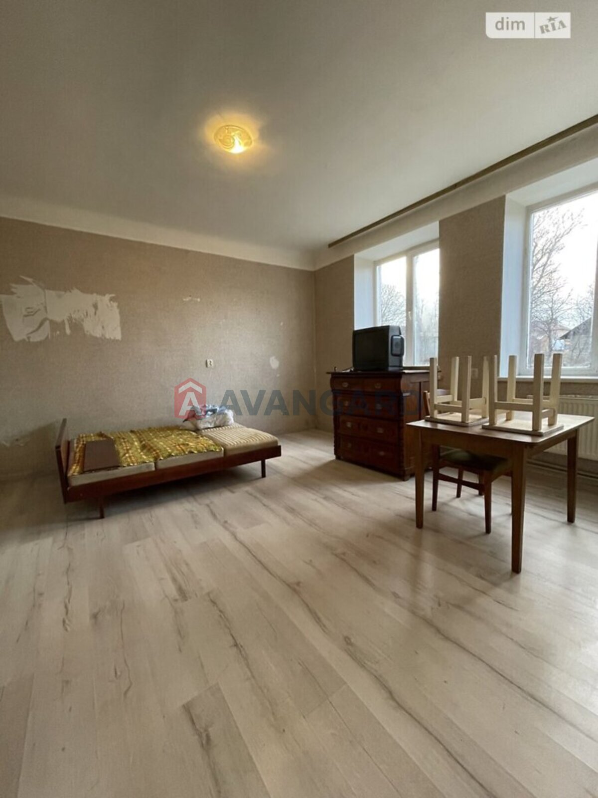 1 ��. ��������, 31/-/- ��. �., 1/2 ������ ���� 7