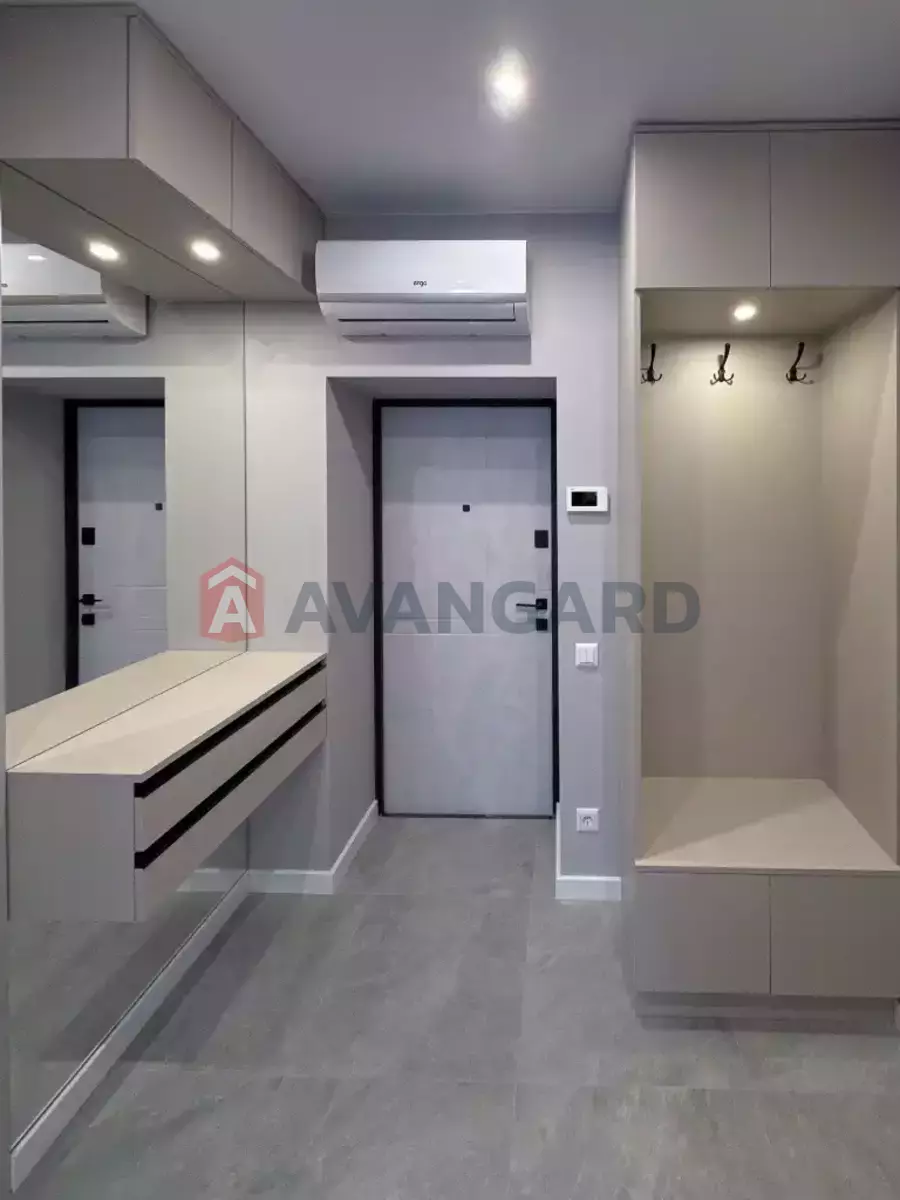 2 ��. ��������, 45/-/- ��. �., 9/10 ������ ���� 17