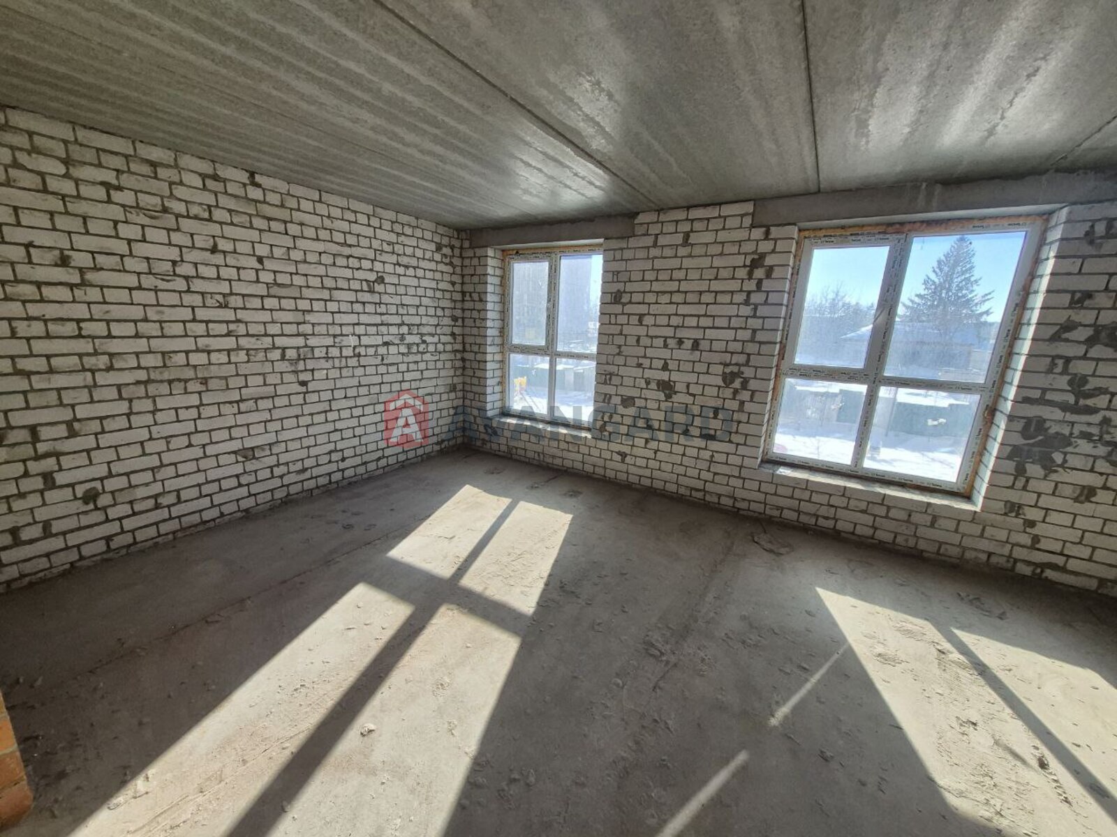 1 ��. ��������, 60/-/14 ��. �., 2/10 ������ ���� 1