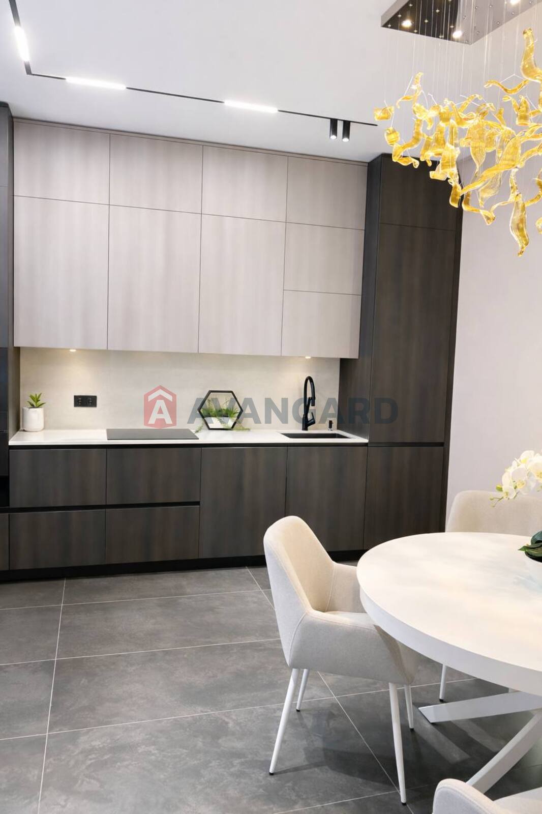 2 ��. ��������, 81/35/15 ��. �., 6/11 ������ ���� 11