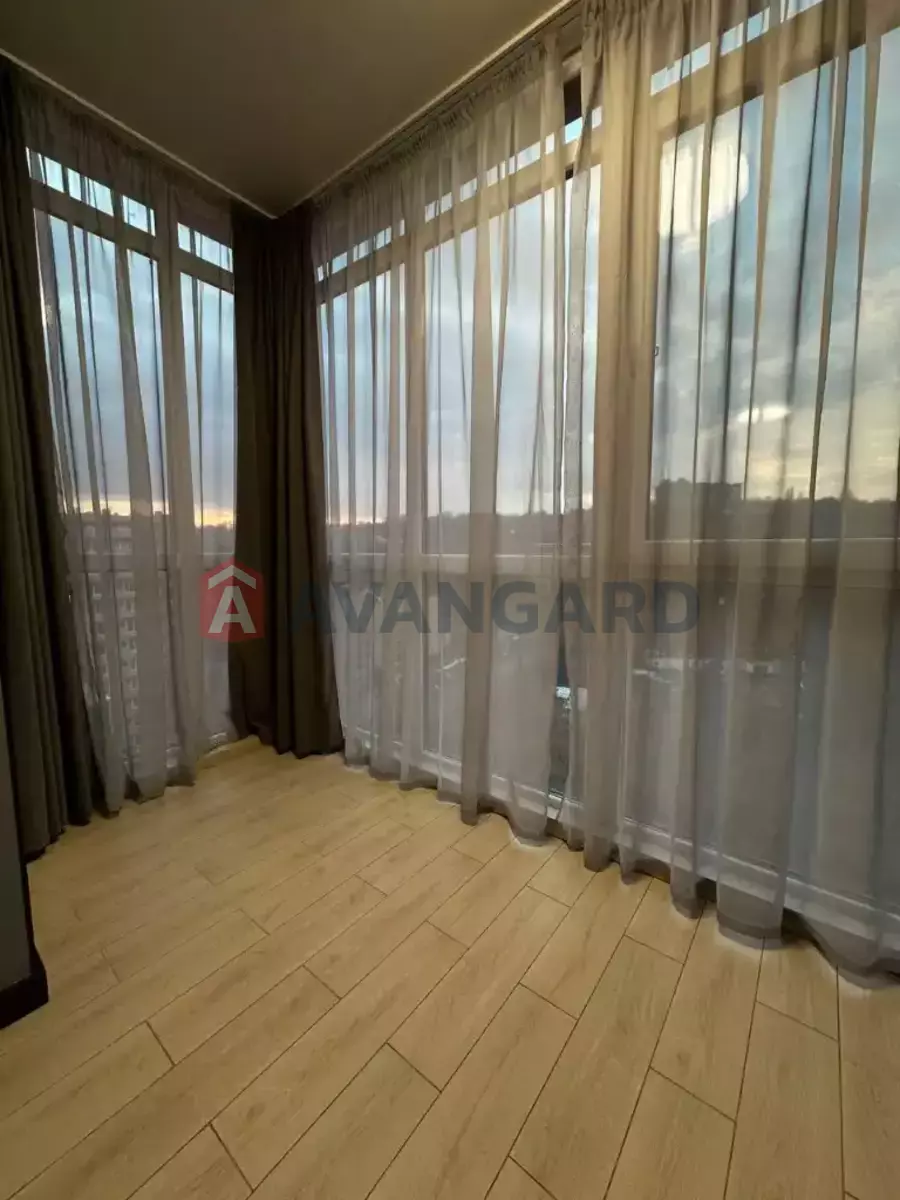 3 ��. ��������, 60/-/- ��. �., 12/12 ������ ���� 13