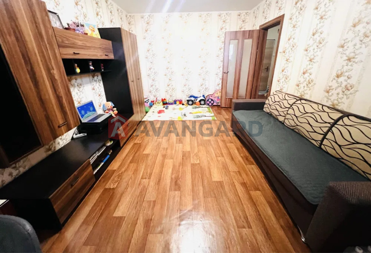 1 ��. ��������, 73/-/11 ��. �., 15/20 ������ ���� 6