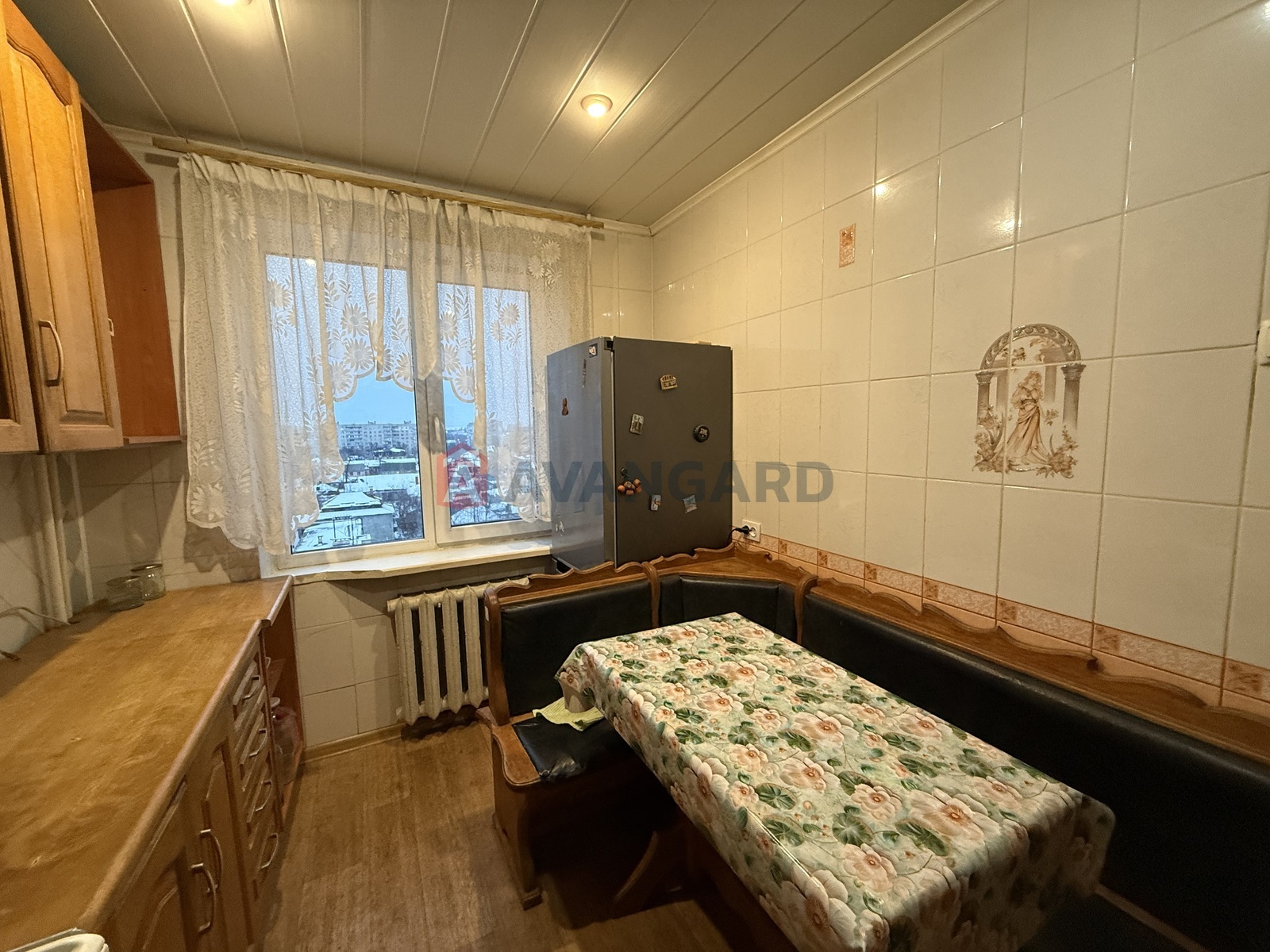 3 ��. ��������, 63/37,7/6 ��. �., 8/9 ������ ���� 4