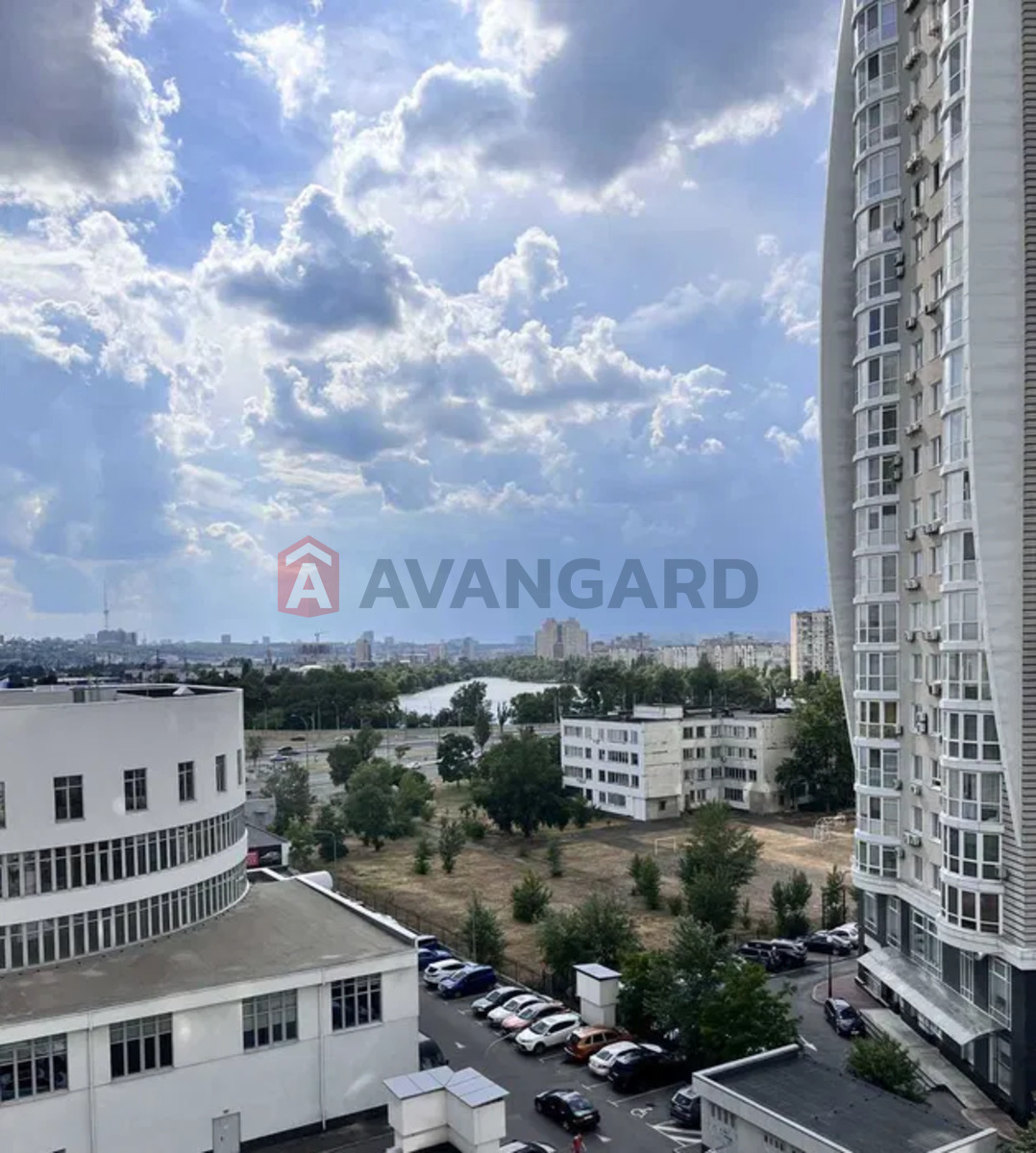 1 ��. ��������, 38/-/10 ��. �., 8/16 ������ ���� 3