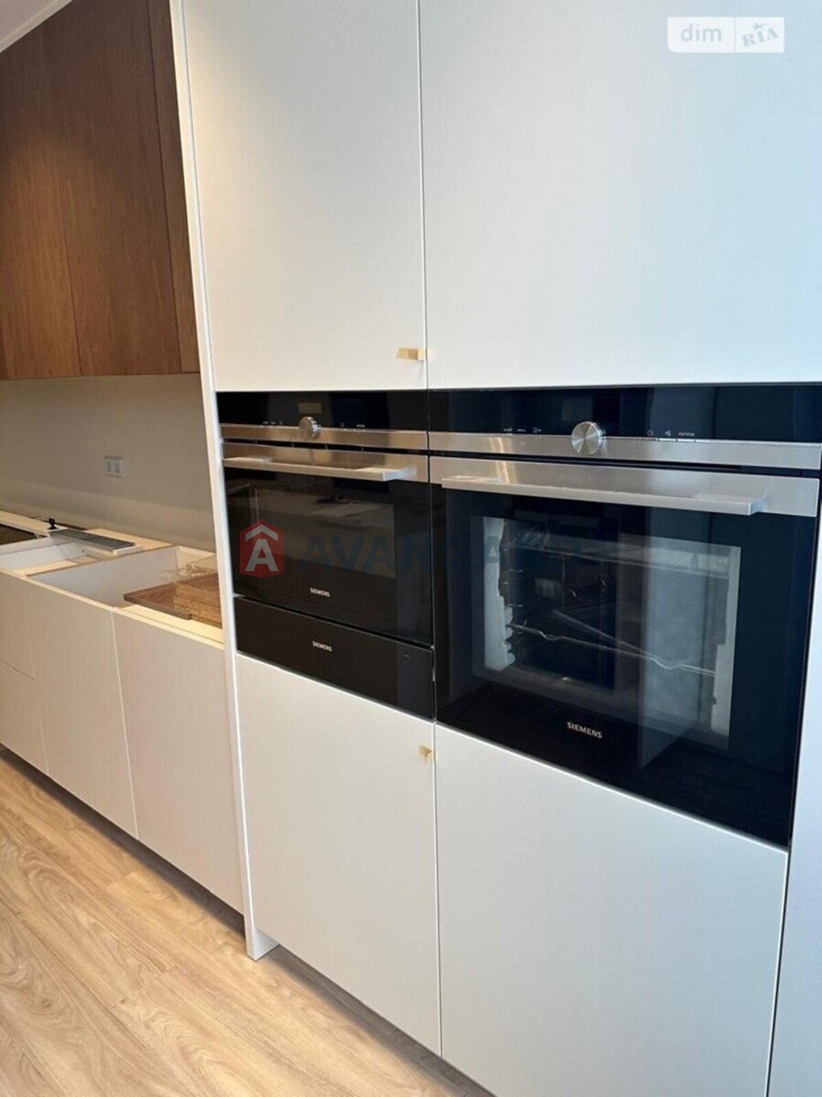 3 ��. ��������, 131/81/22 ��. �., 3/10 ������ ���� 9