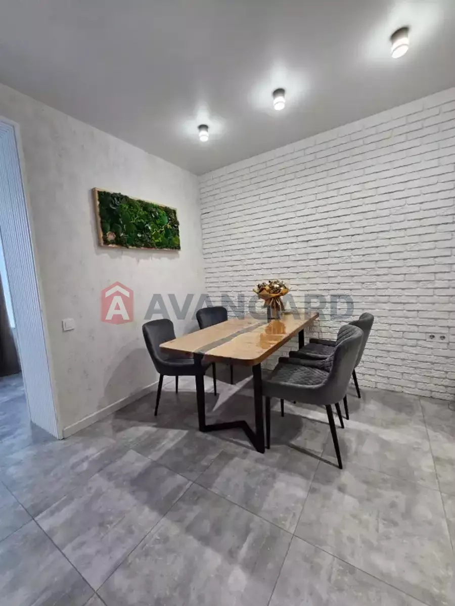 2 ��. ��������, 95/-/- ��. �., 9/11 ������ ���� 20