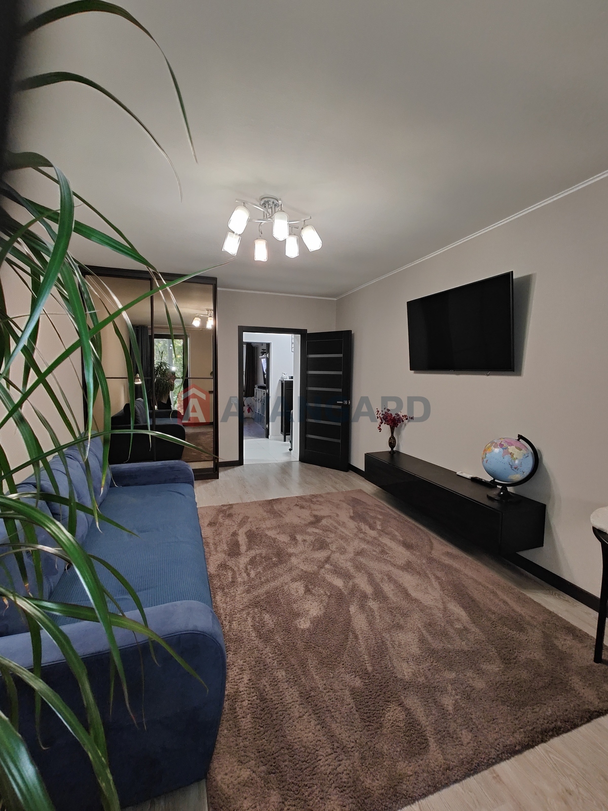 2 ��. ��������, 54/-/8 ��. �., 3/4 ������ ���� 6