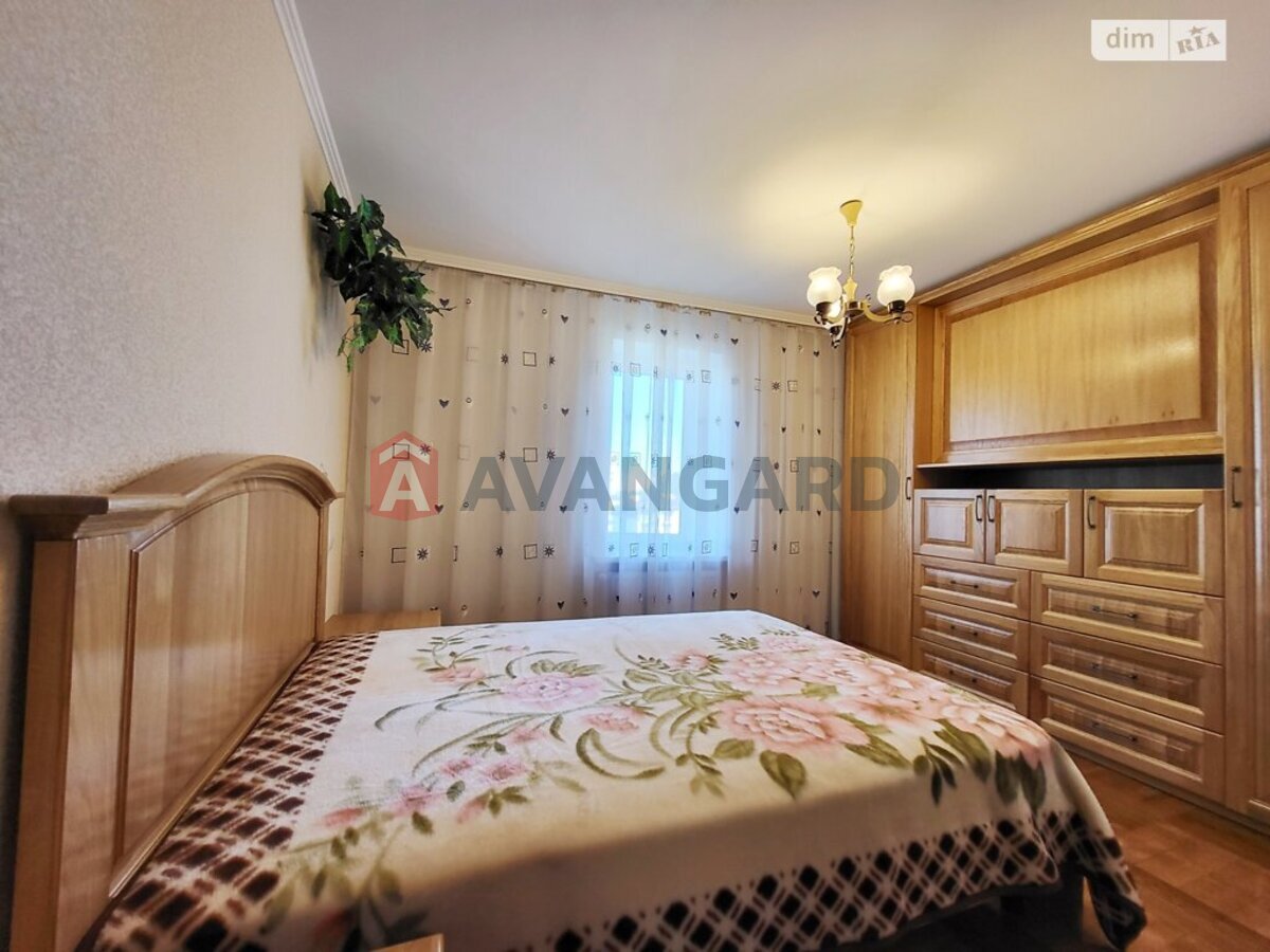 5 ��. ��������, 113/-/9 ��. �., 6/9 ������ ���� 7