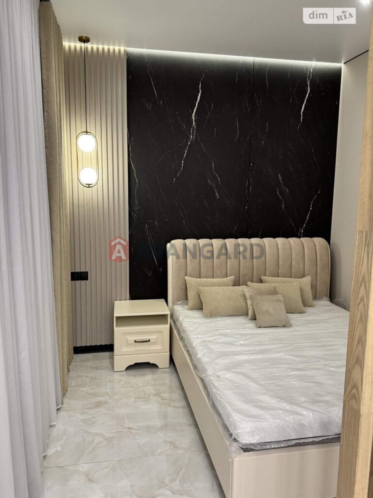 1 ��. ��������, 58/-/- ��. �., 7/15 ������ ���� 19