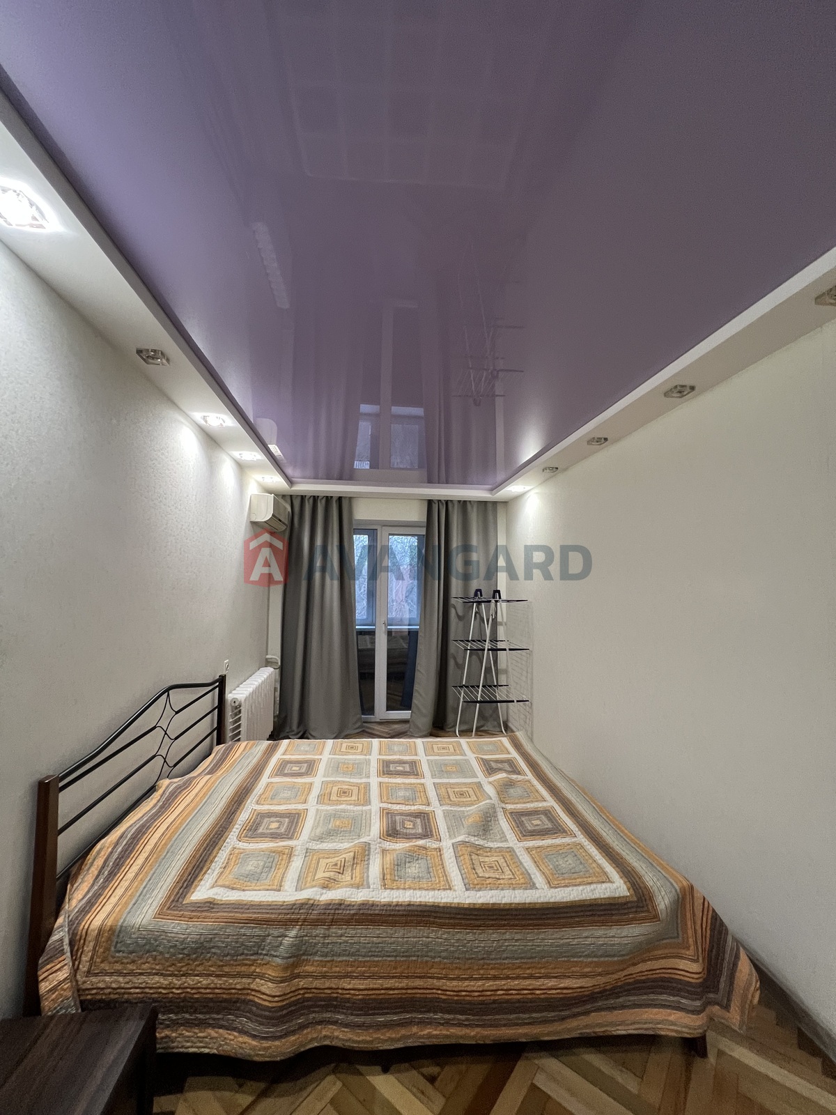 3 ��. ��������, 59/-/9 ��. �., 5/5 ������ ���� 17