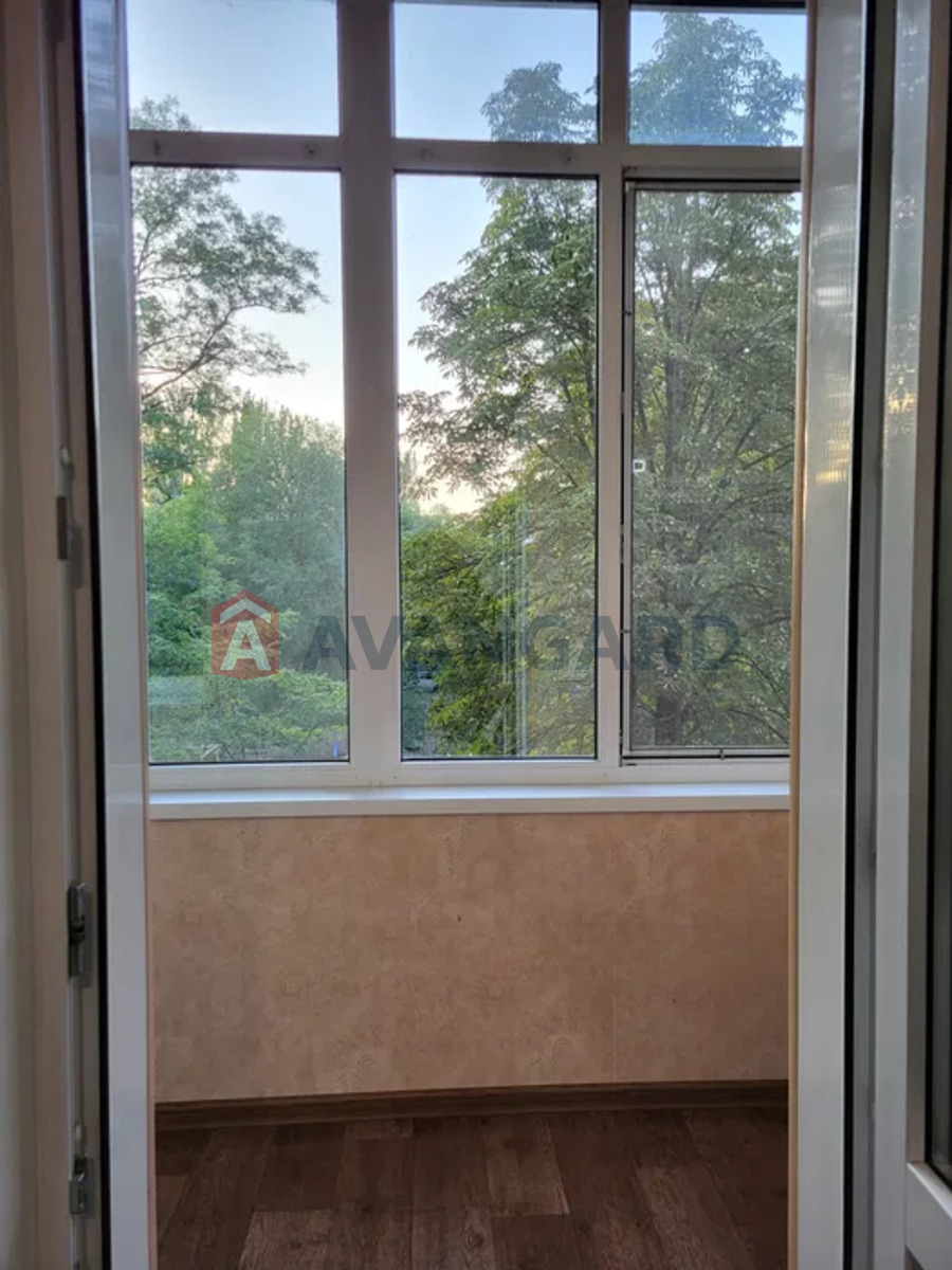 3 ��. ��������, 73/-/9 ��. �., 3/4 ������ ���� 10