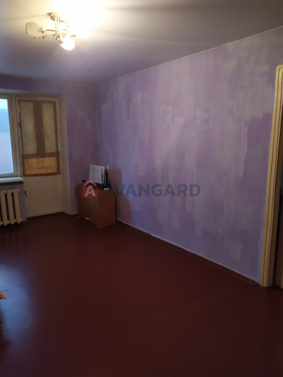 2 ��. ��������, 47/33/6,8 ��. �., 2/5 ������ ���� 8