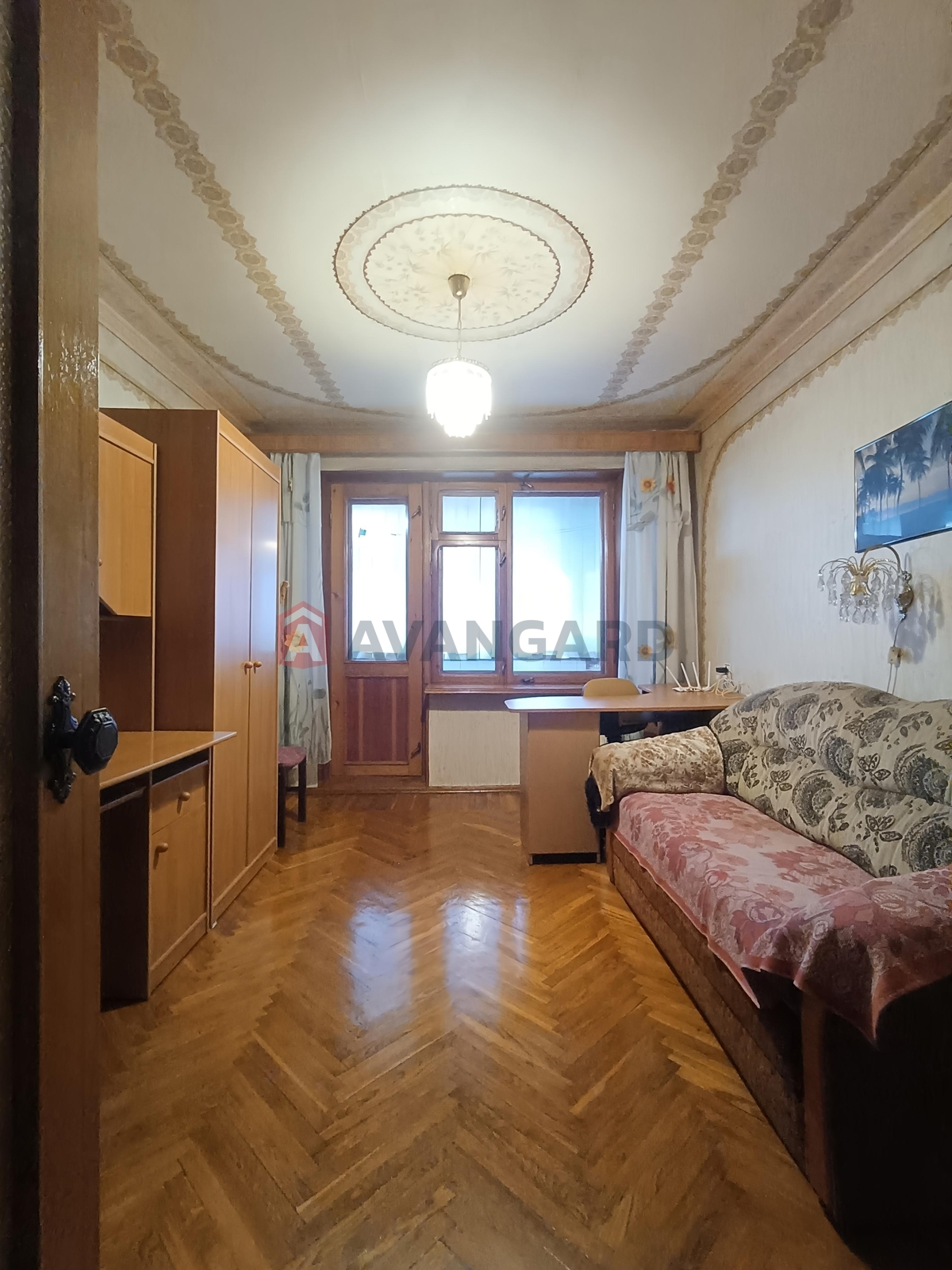 4 ��. ��������, 88/57/7,3 ��. �., 7/9 ������ ���� 6