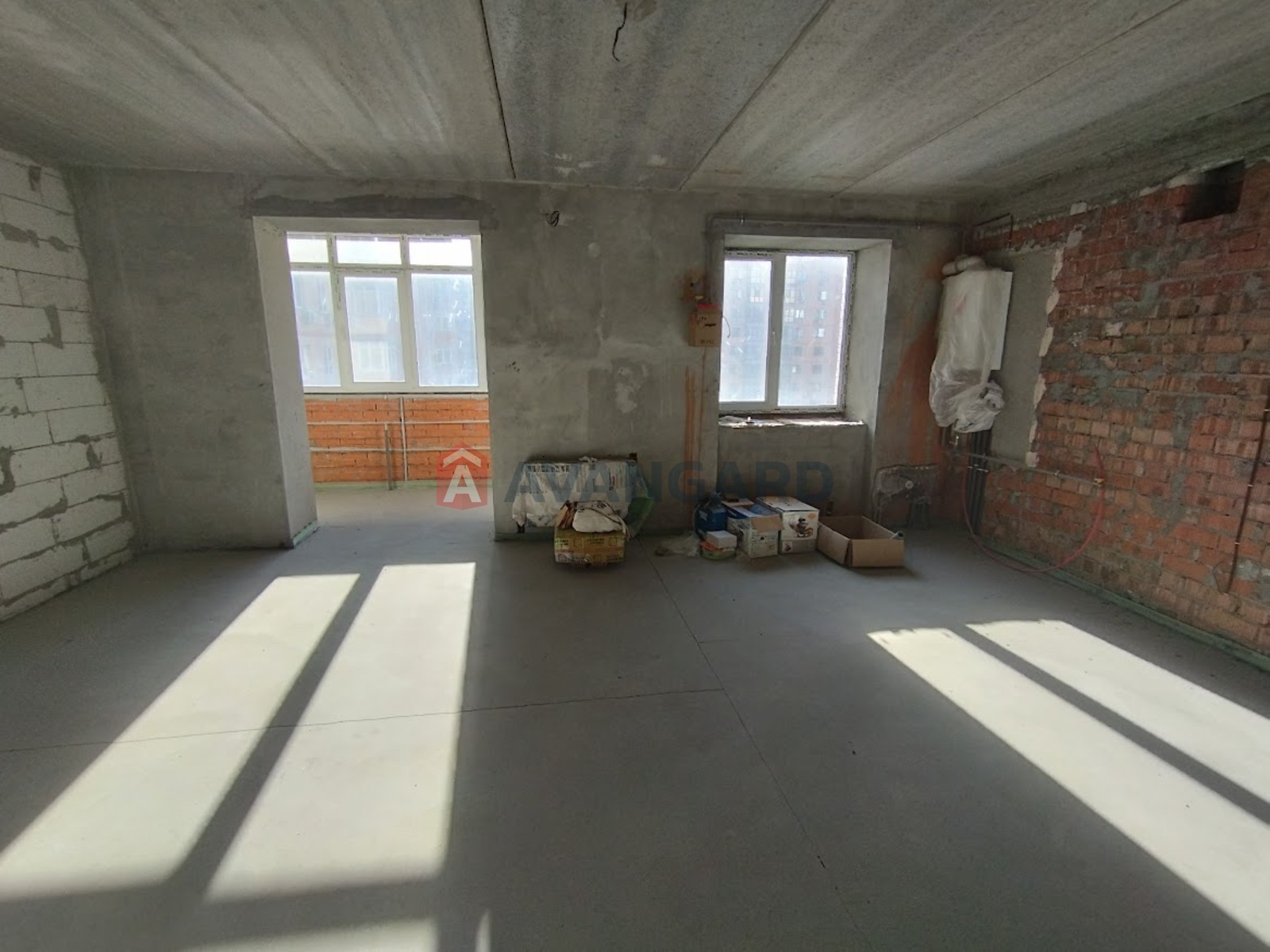 3 ��. ��������, 121/40/68 ��. �., 4/12 ������ ���� 5