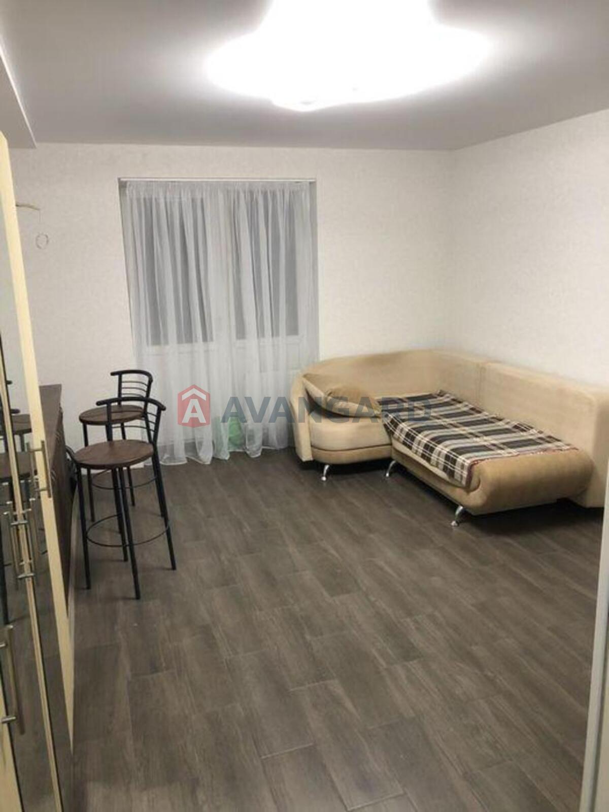 1 ��. ��������, 29/-/5 ��. �., 9/16 ������ ���� 4