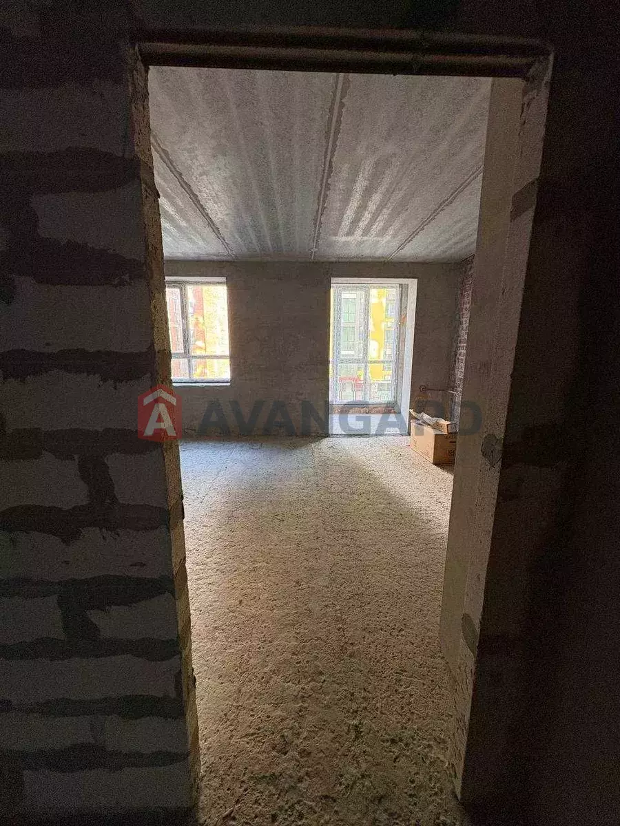 2 ��. ��������, 73/-/33 ��. �., 2/10 ������ ���� 6