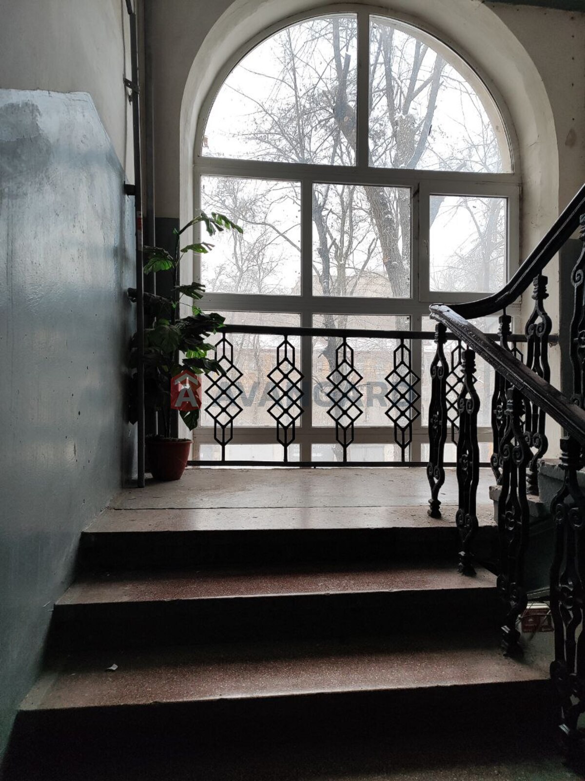 4 ��. ��������, 92/60/7,6 ��. �., 3/4 ������ ���� 1