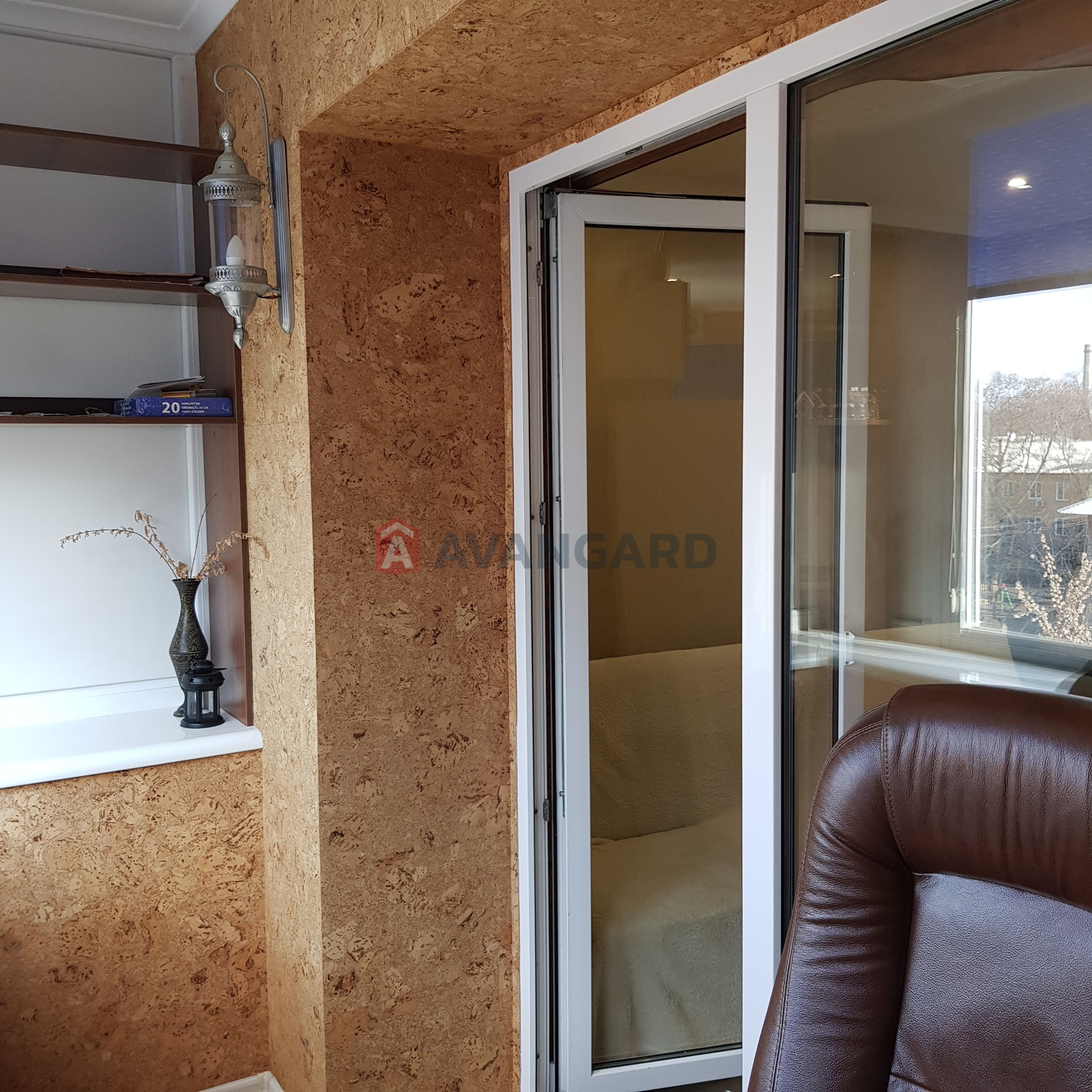 1 ��. ��������, 29,3/17,5/4,4 ��. �., 5/5 ������ ���� 8