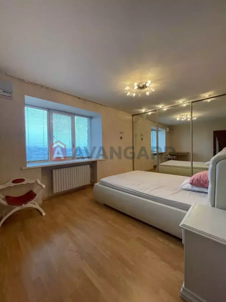 3 ��. ��������, 69/29/31 ��. �., 6/9 ������ ���� 14