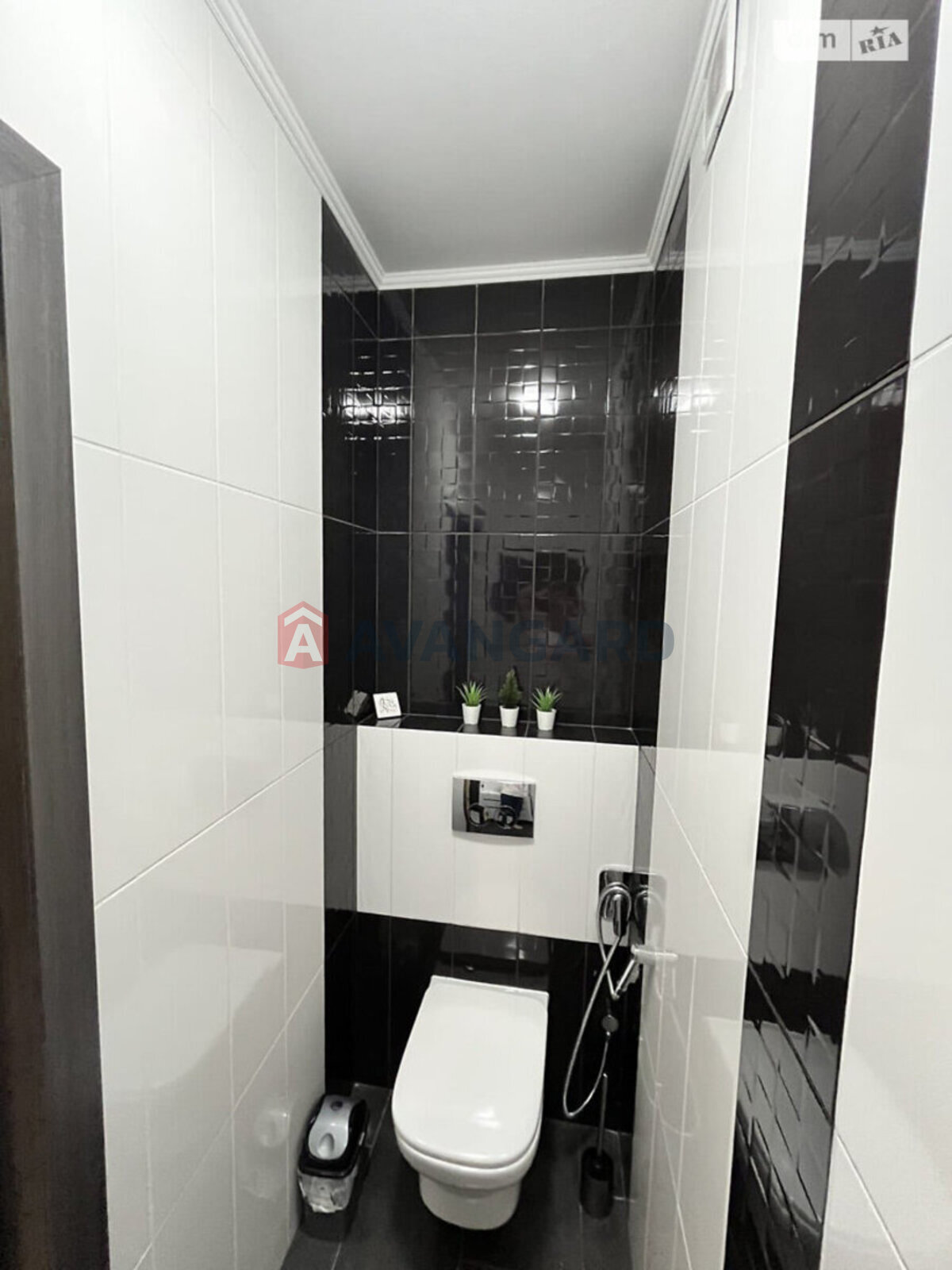 2 ����. ��������, 67/-/- ��. �., 1/8 ���� ���� 12