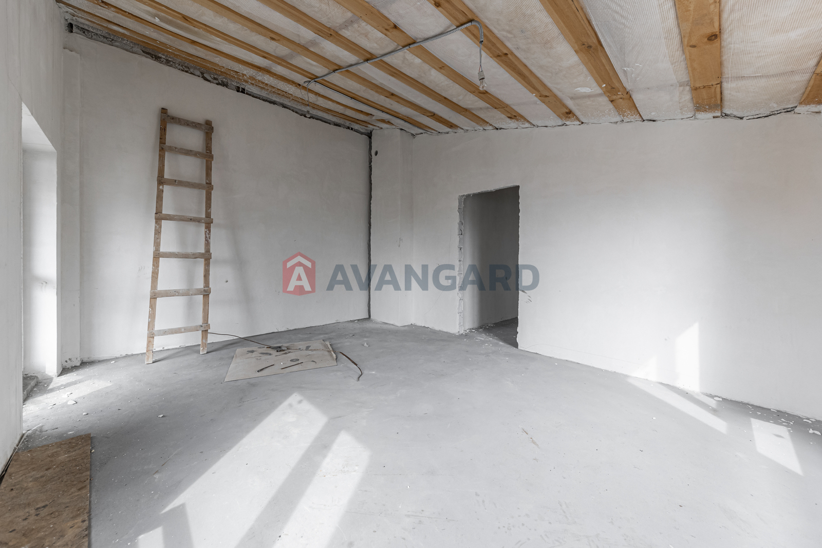 2 ��. ��������, 58.4/33/13 ��. �., 6/6 ������ ���� 14