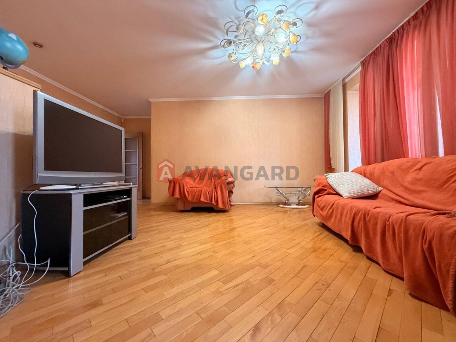 3 ��. ��������, 68/50/16 ��. �., 8/10 ������ ���� 18