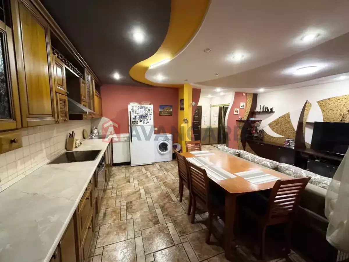 3 ��. ��������, 91/53/20 ��. �., 3/14 ������ ���� 5