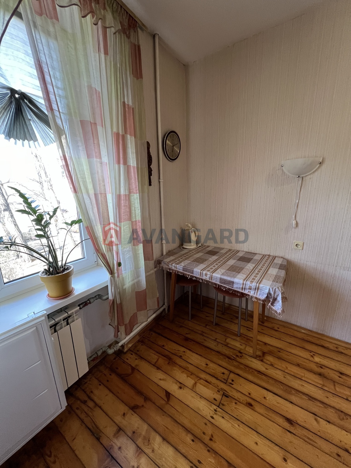 2 ��. ��������, 47/-/7 ��. �., 2/5 ������ ���� 9