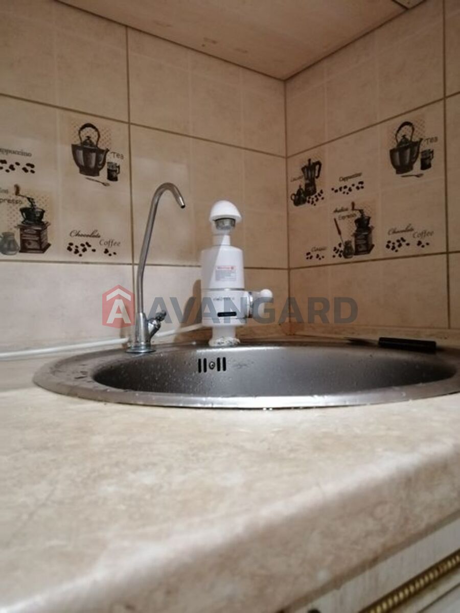 3 ����. ��������, 47/-/8 ��. �., 1/5 ���� ���� 7