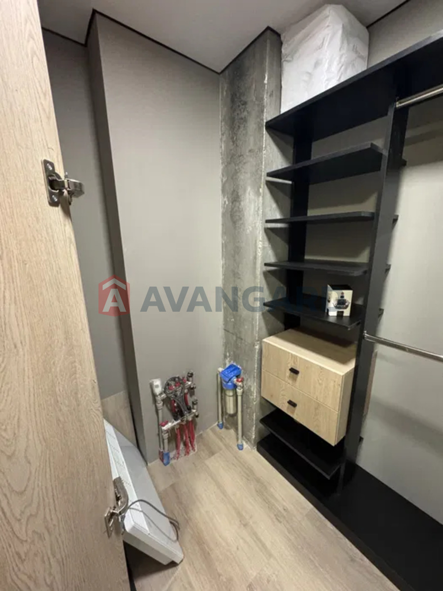 1 ��. ��������, 44/-/12 ��. �., 9/9 ������ ���� 13