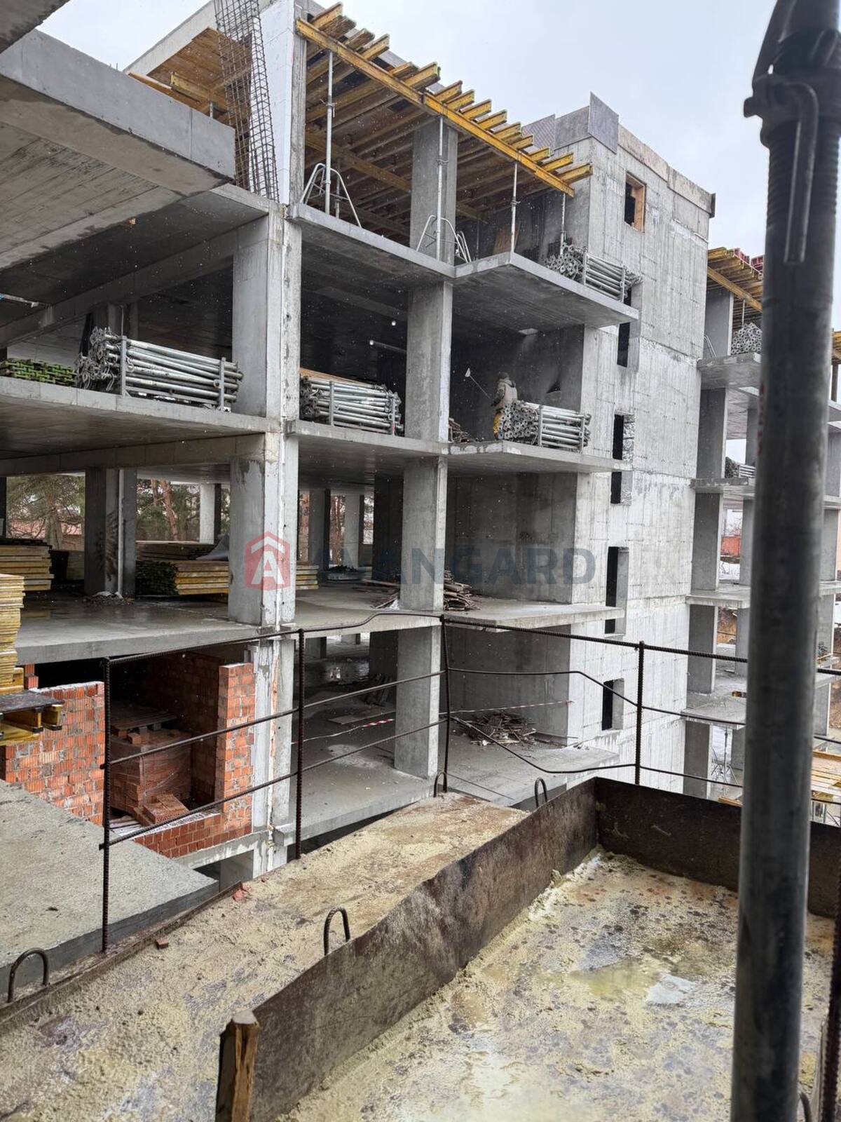 1 ��. ��������, 44,43/14,05/17,8 ��. �., 3/5 ������ ���� 15