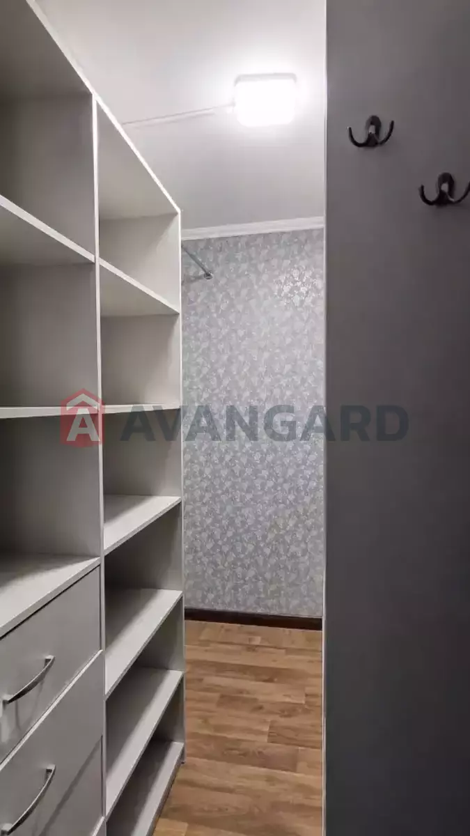 2 ��. ��������, 51/28/8 ��. �., 3/14 ������ ���� 11
