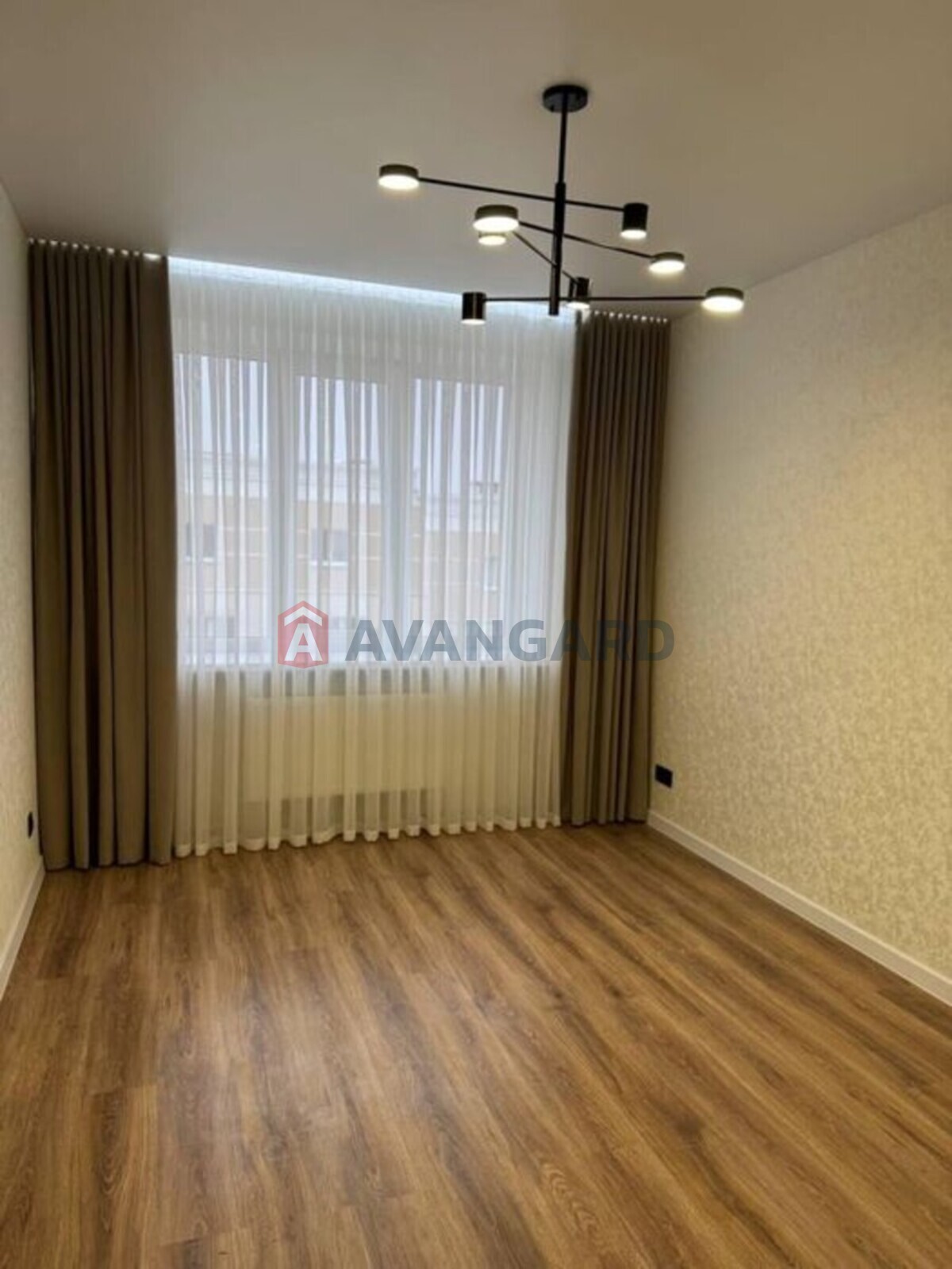 2 ��. ��������, 67/-/17 ��. �., 10/10 ������ ���� 10