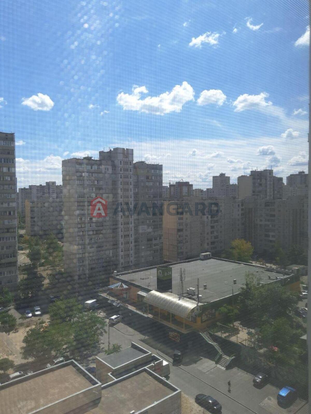 3 ����. ��������, 75/40/8 ��. �., 12/20 ���� ���� 26