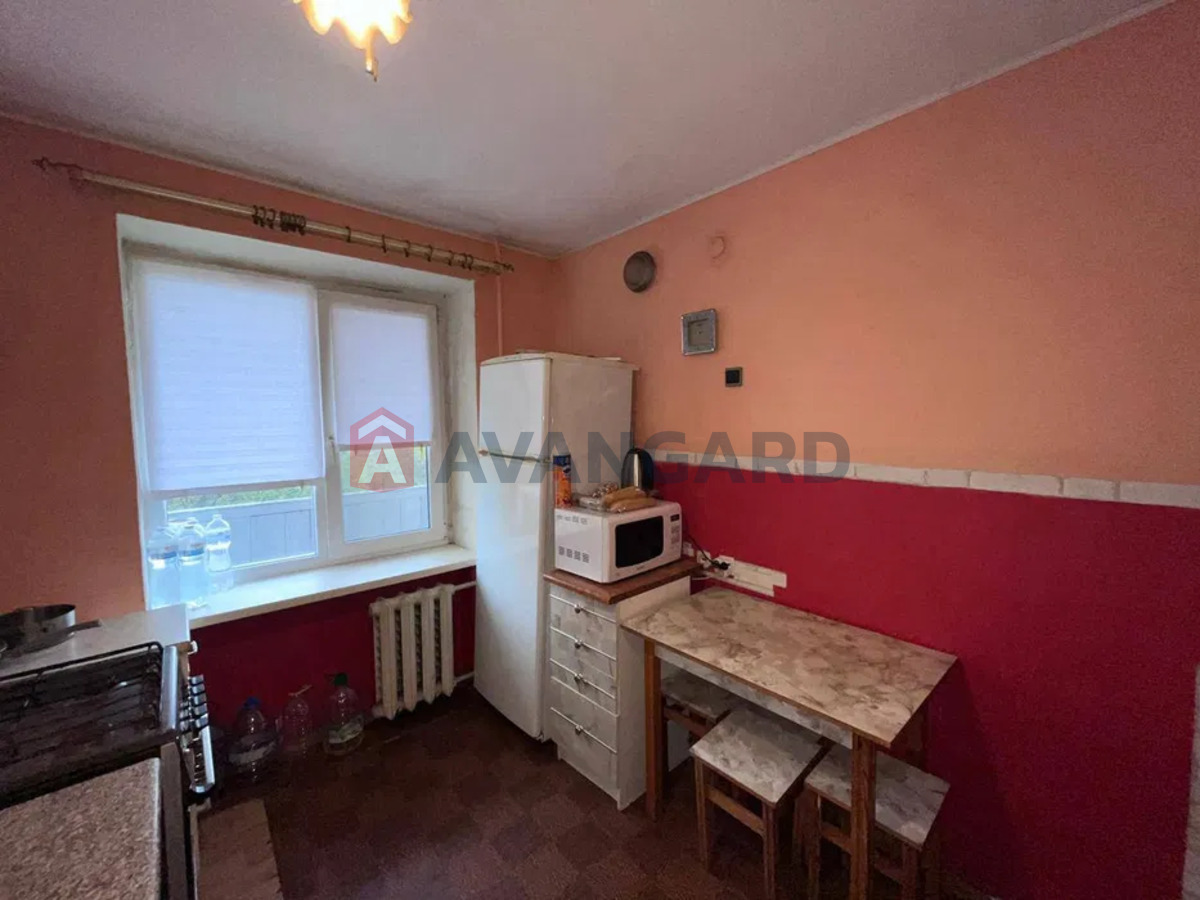 4 ��. ��������, 82/51/7 ��. �., 4/9 ������ ���� 4