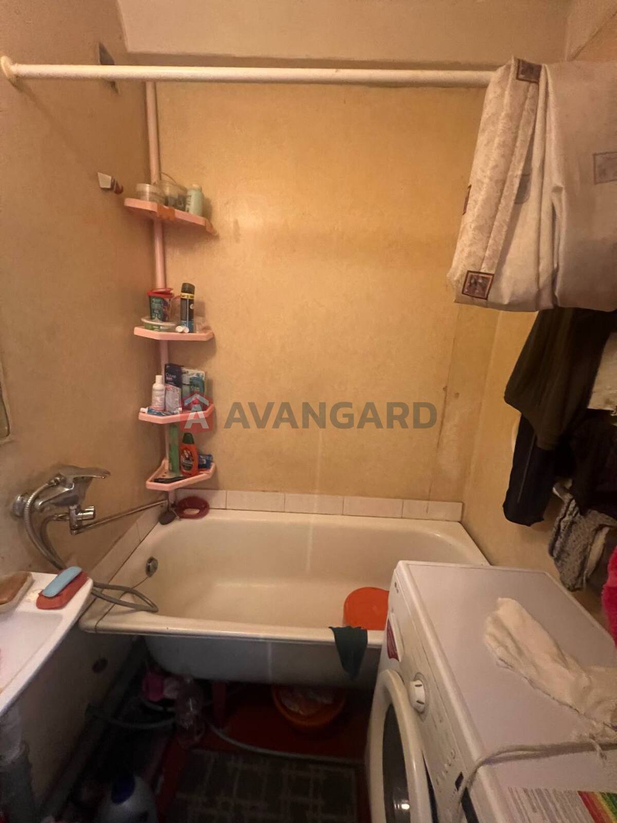 1 ��. ��������, 33/17/7 ��. �., 8/9 ������ ���� 9