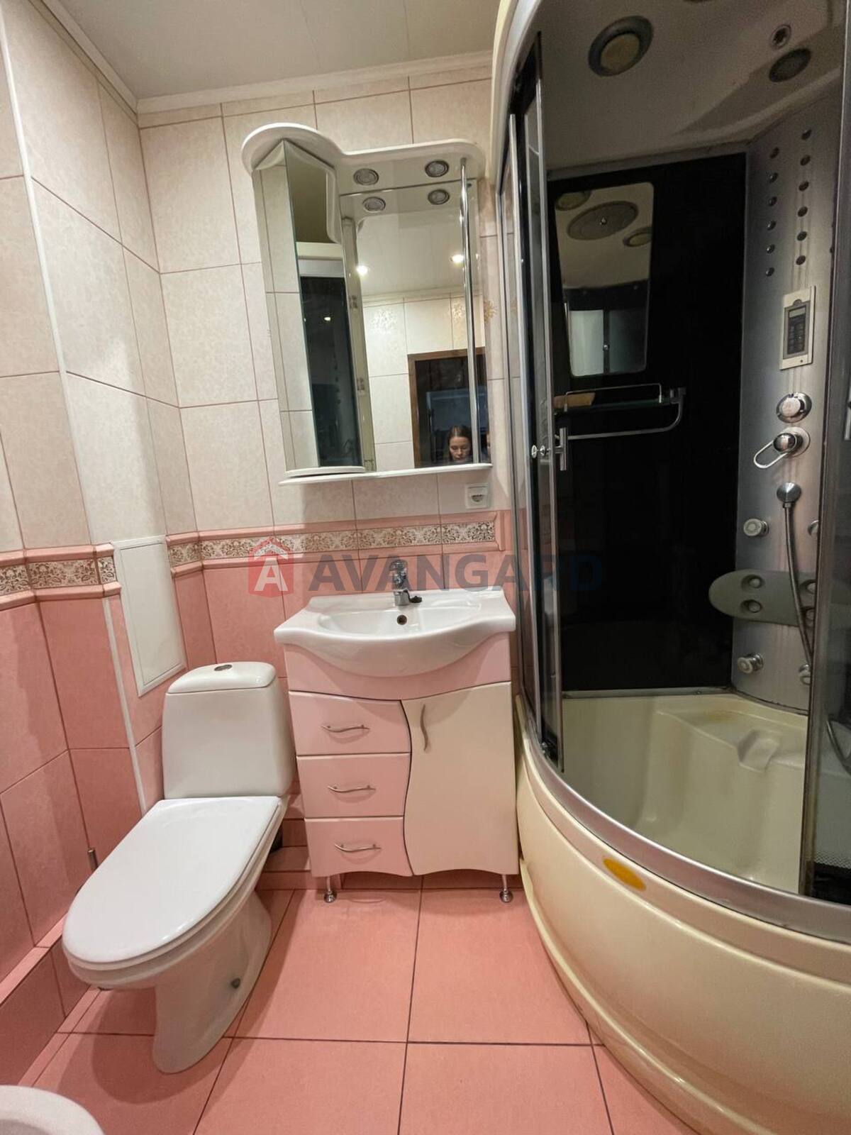 2 ��. ��������, 45/27/7,5 ��. �., 8/9 ������ ���� 9