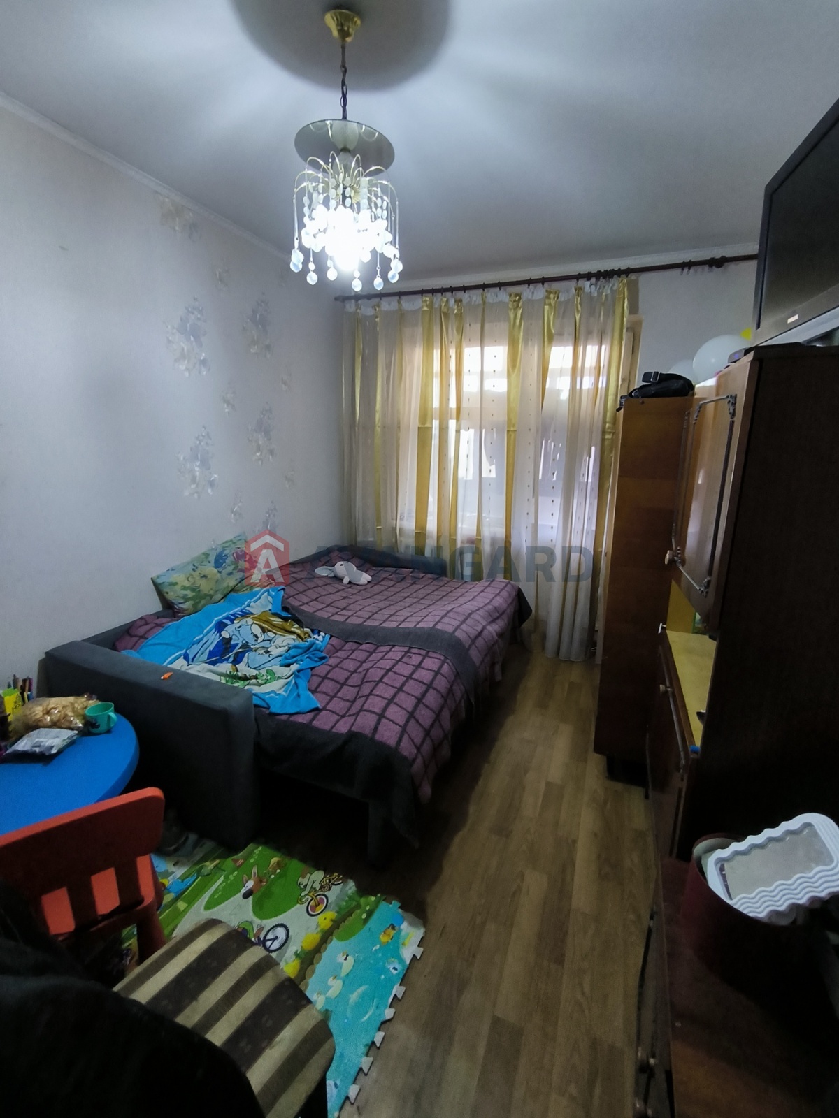 4 ��. ��������, 76/51/7 ��. �., 5/9 ������ ���� 7