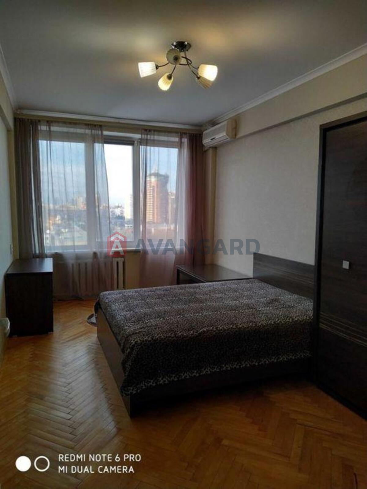 2 ����. ��������, 60/-/11 ��. �., 17/17 ���� ���� 1