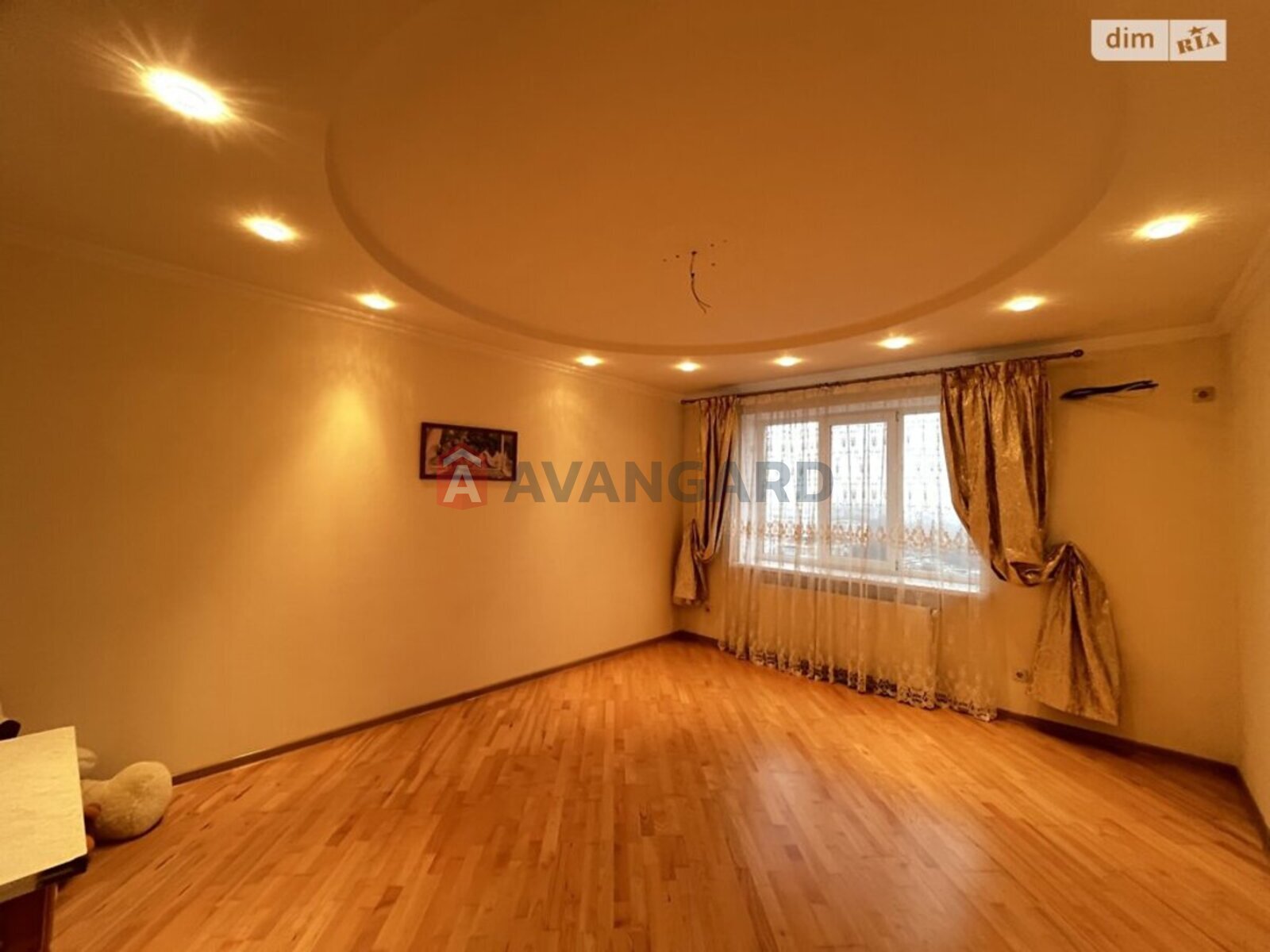 1 ��. ��������, 178/55/10 ��. �., 9/10 ������ ���� 3