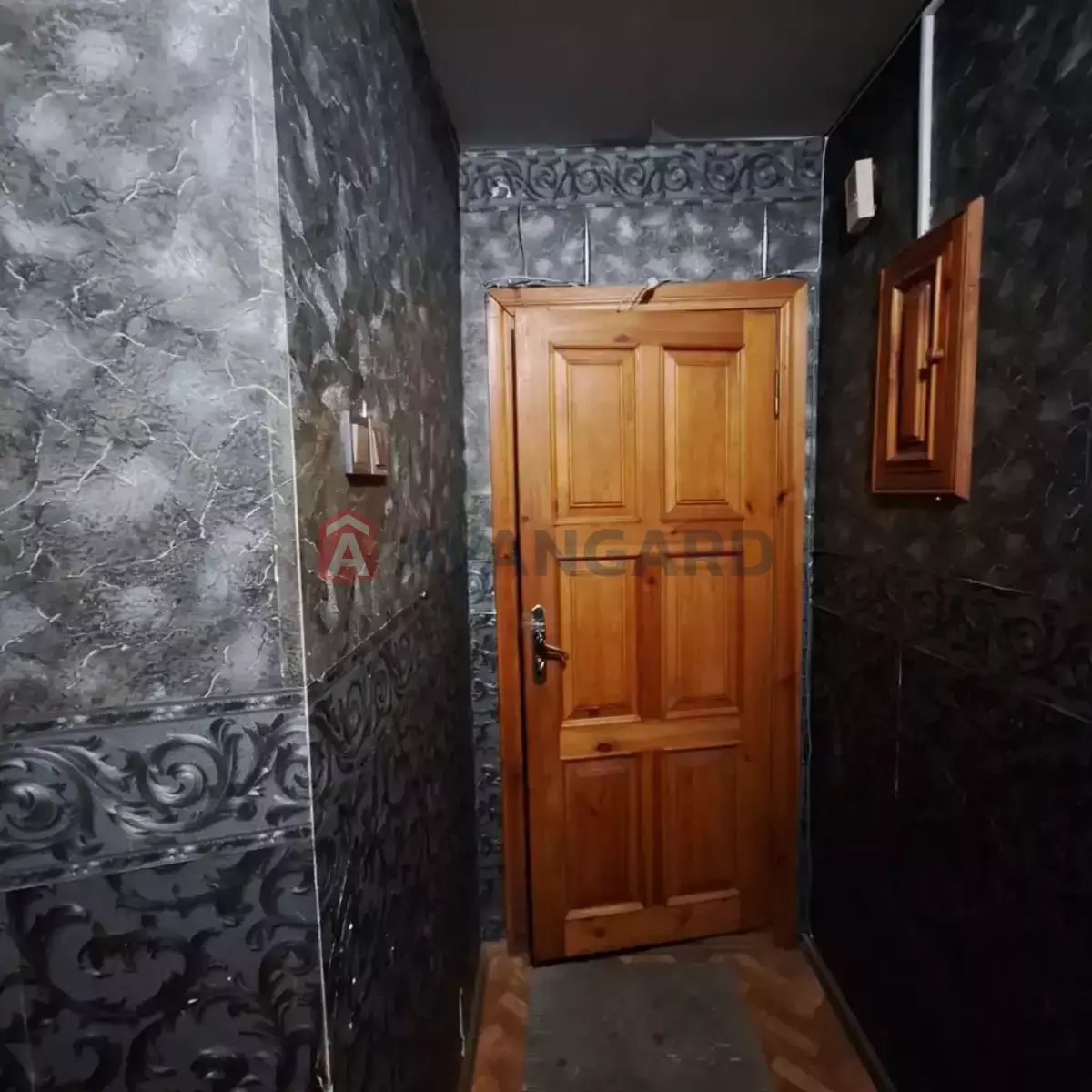 3 ��. ��������, 58/-/6 ��. �., 4/5 ������ ���� 8