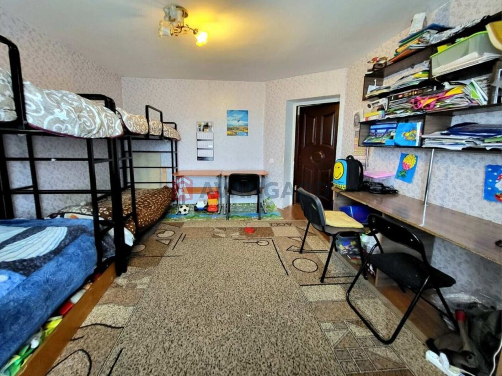 4 ��. ��������, 95/-/12 ��. �., 10/10 ������ ���� 4