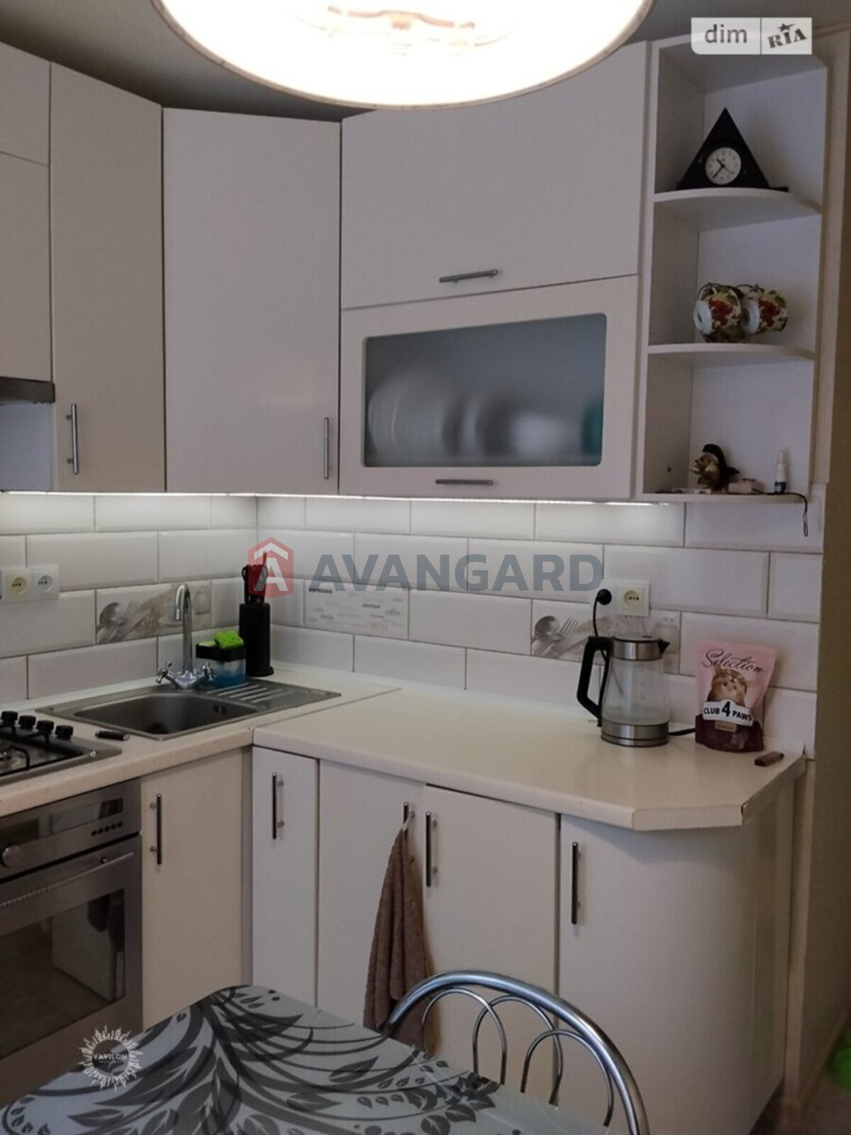 2 ��. ��������, 41/24/4 ��. �., -/5 ������ ���� 6